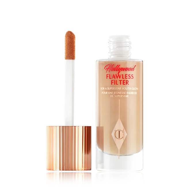 Тональна основа, що підсвічує обличчя Charlotte Tilbury HOLLYWOOD FLAWLESS FILTER